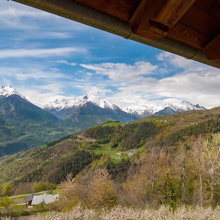 Апартаменты La Cascina D'Orleans Сен-Пьер Экстерьер фото