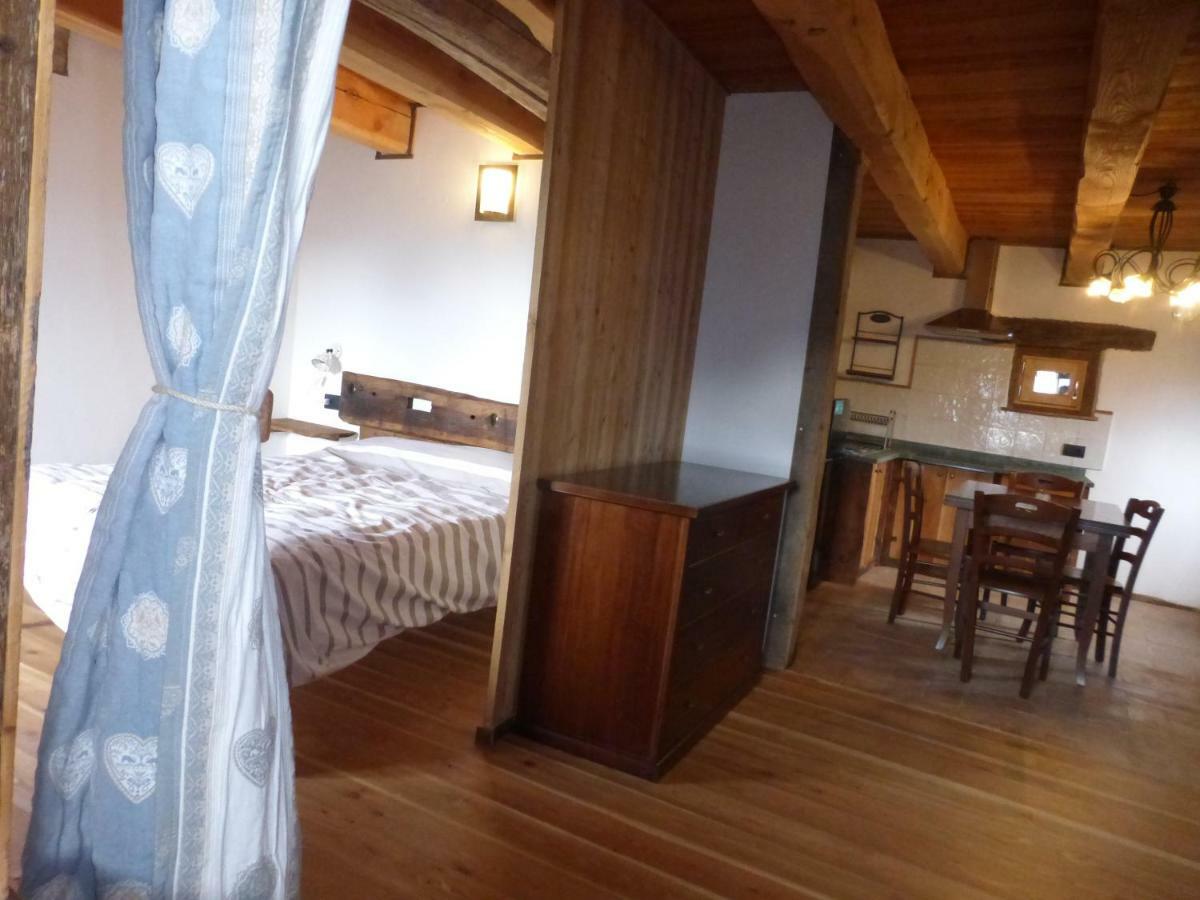 Апартаменты La Cascina D'Orleans Сен-Пьер Экстерьер фото
